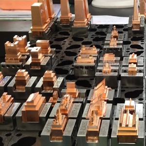 Професионални пластмасови медицински продукти Медицинско покритие Изработване на пластмасови инжекционни форми