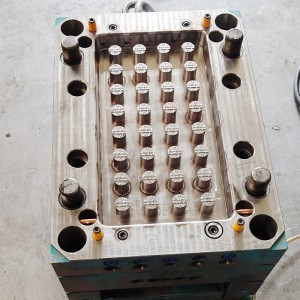 Китай oem производство двигател резервни по поръчка висококачествени формовъчни части пластмасова форма