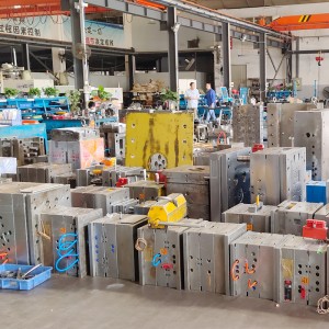 Високоскоростен Производство на стоманени автомобилни части Пластмасови инжекционни отливки