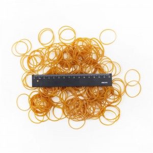 На място на едро жълта прозрачна конвенционална високоеластична безопасност и опазване на околната среда селскостопанска гумен...