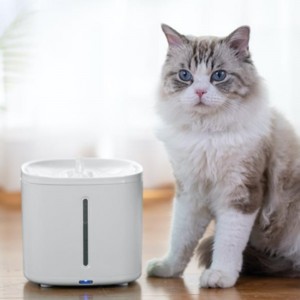 2L Фонтана за вода за домашни любимци