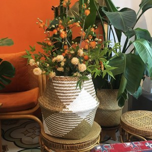 Тъкани кошница за корема на морето