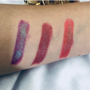 Блестящо червило