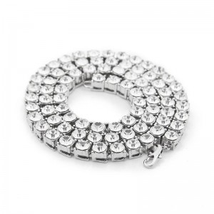 Хип-хоп е пълен с кубински вериги