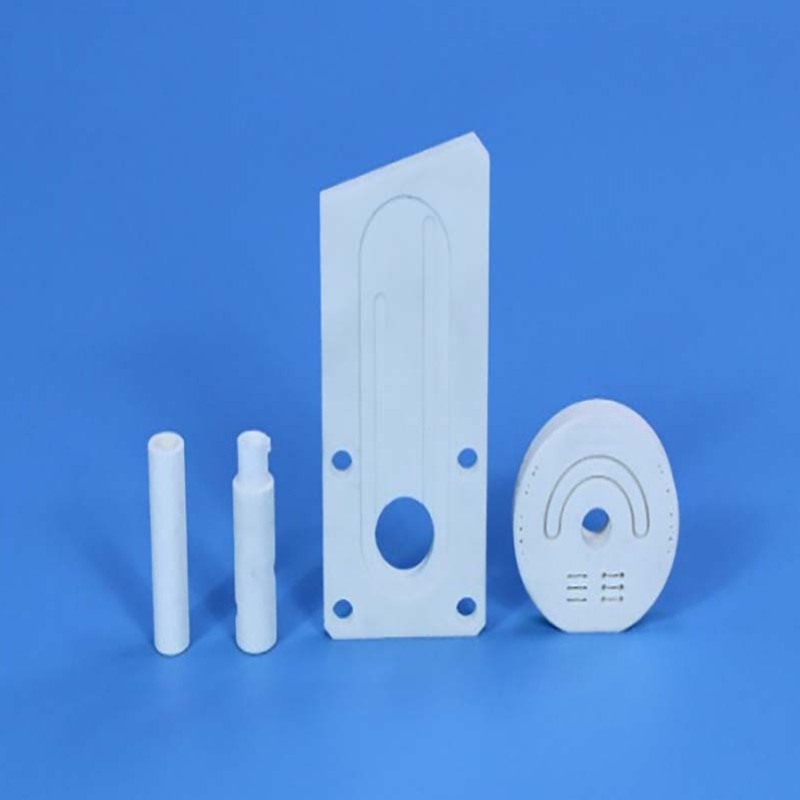 Какви са характеристиките на керамиката на алуминиева и пъкn101; \\\\ t са използвани