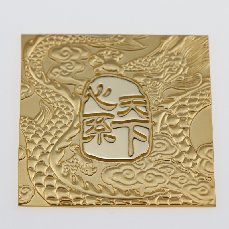 Китай Производител обичай умилостив антиквален метал табелка с алмонална цинкова сплав лак лого