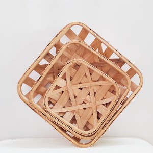 Декоративна кошница за цветя