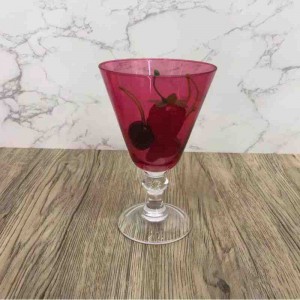 Концепция на кухнята стъклена купа