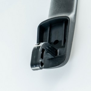 Пластмасови дръжки 7.