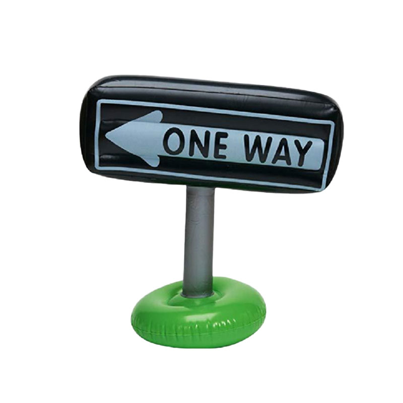 Производители персонализирани PVC надуваеми трафик знаци Раздуване на пътни блокове Триъгълник Пътни знаци Предупредителни знаци PVC играчка