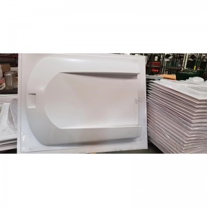 Пластмасова черупка без шофьор.