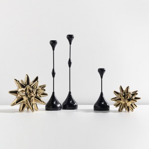 Свещник с форма на вода