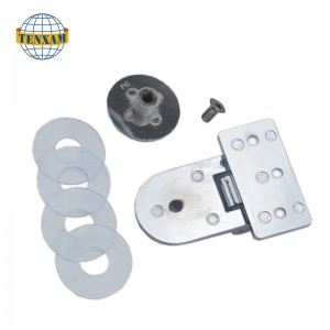 Кръгла панта на мъниста срещу стената