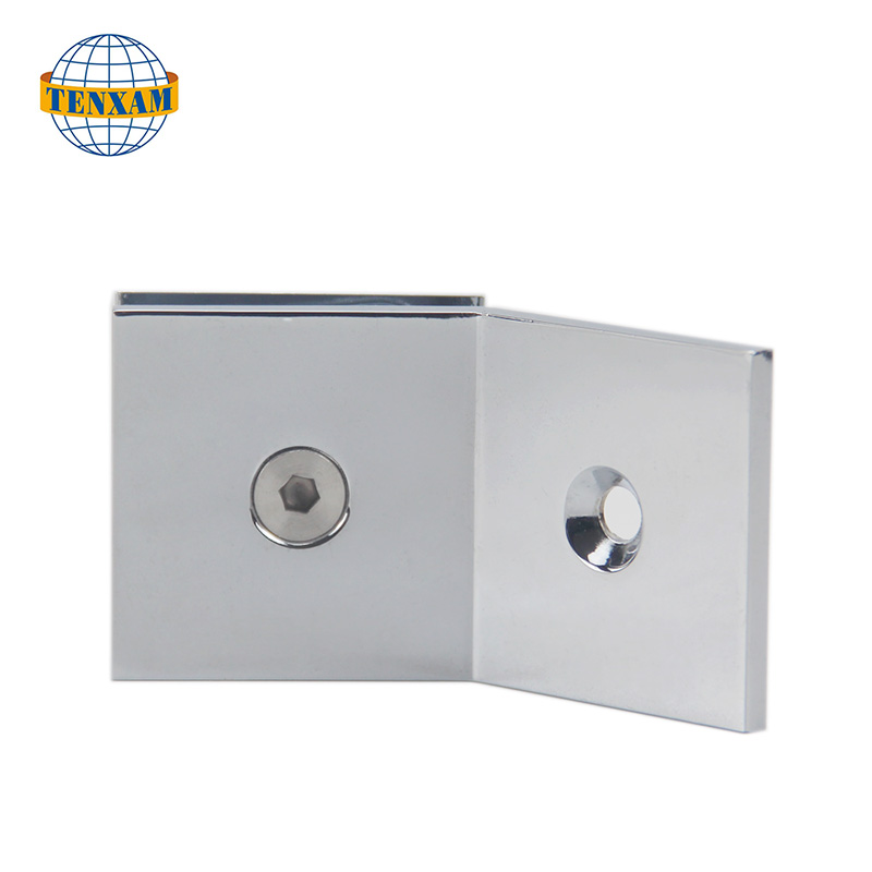 Едно странична извита 135 градуса фиксираща скоба