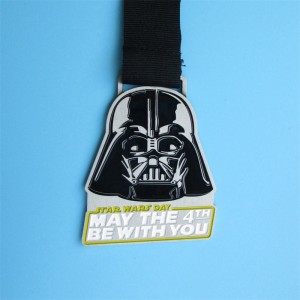 Военно медал златно сребро и бронзови медали