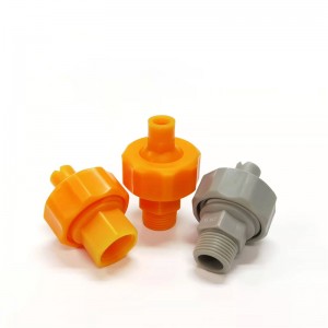 Регулируем конектор на топка съединител Пластмасов регулируем универсална топка за прилепване на пръскачката на пръскане