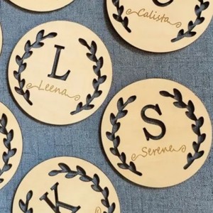 Лазерно издълбано нарязано дървен шперплат кръг декоративно парче