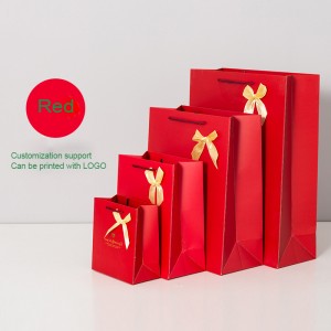 Цветна хартиена торбичка