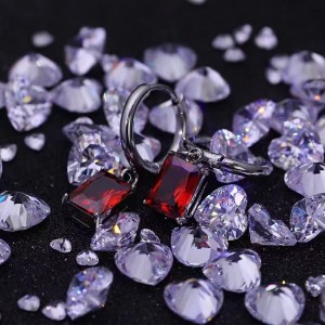 Квадратни модни луксозни обеци Zirconia