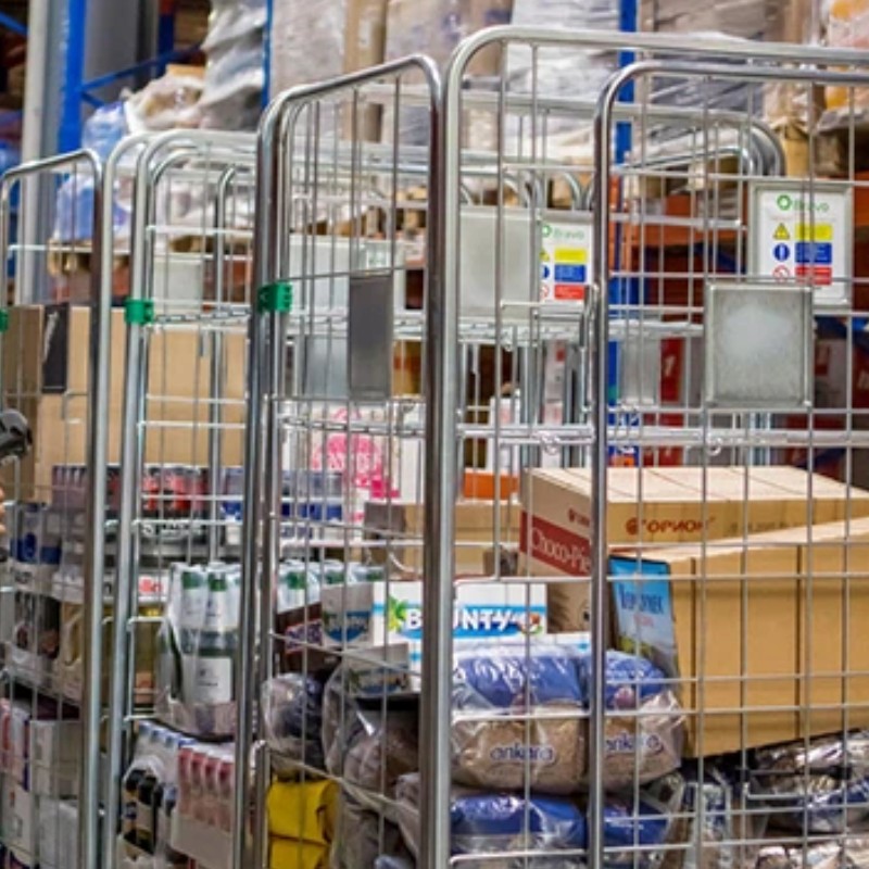 Какви ползи правят новото оборудване като складови рафтове и логистични колички, които носят в съвременните производствени инду...