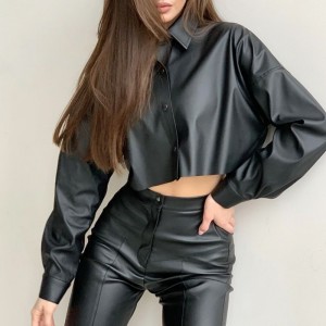 Есента и зимния мотоциклет секси матово пух