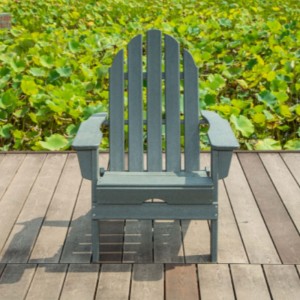 Дворски столове, изработени от HDPE