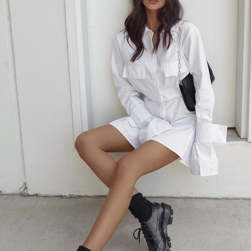 Френска бяла рокля с талия и маншети и дълги раздели за жени 2023 Нова дизайнерска талия и твърд цвят пола с дълги ръкави