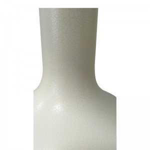 Homewood Suites Hotel Ressin Sable Lamp с телесна смола от слонова кост в хотелската стая