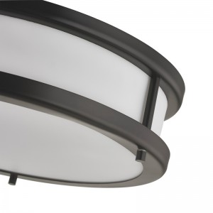 Таванната лампа Delta Hotel с тъмно бронзово покритие в стаята и коридора