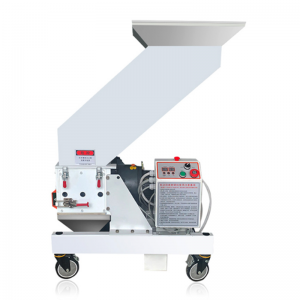 Машина със средна скорост