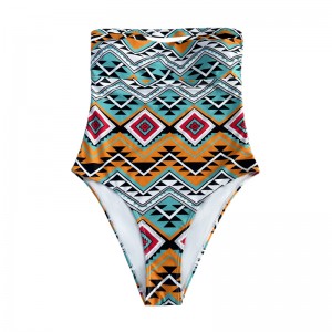 Секси без презрамки за презрамки етнически едно цяло