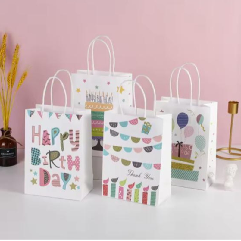 Нов рожден ден Kraft чанта Creative Cartoon Shopping Paper Bag Packaging Packaging