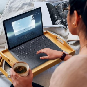 Бамбуково сгъване на табла за закуска