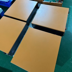 Енергийно съхранение 51.2v 100AH ​​200AH WALL&RACK 2 в 1 Монтиран Lifepo4 слънчева литиева батерия с интелигентен LED екран&мобилно приложение