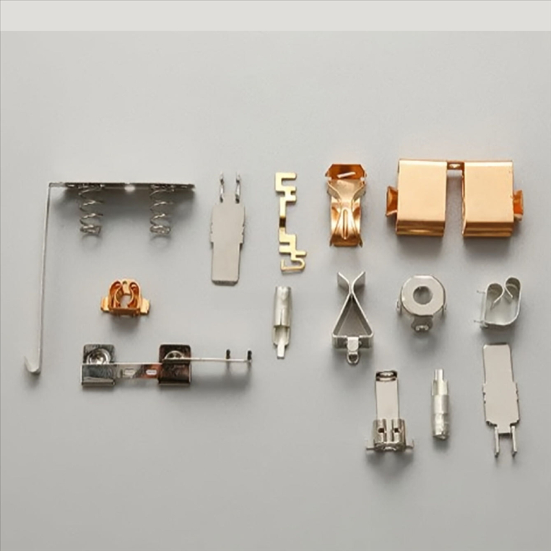 Метални щамповани части Медна стомана Електрическа Електрическа Електронна Контактна батерия контактен шрапнел