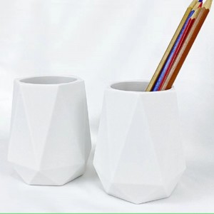 Силиконова поставка за моливи