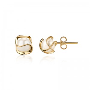 Позлатени обеци с перли в клетка Hongde, 4 мм