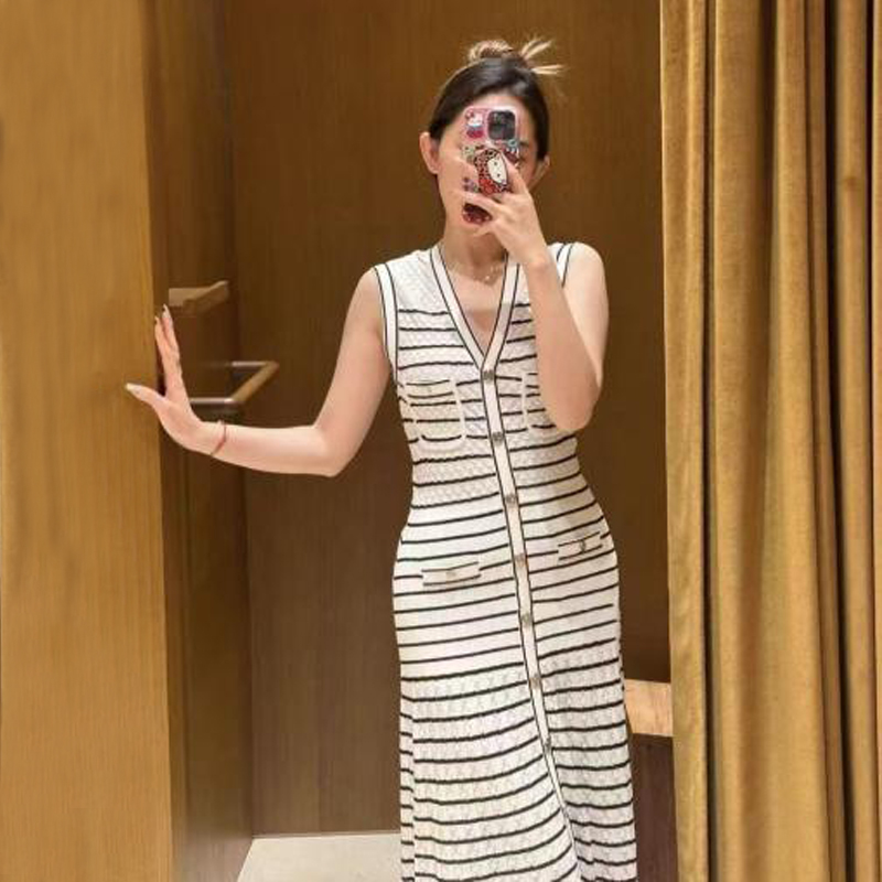 V-Шия без ръкави с дълъг плетен райета рокля