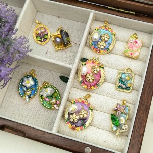 Винтидж маслена живопис висулка