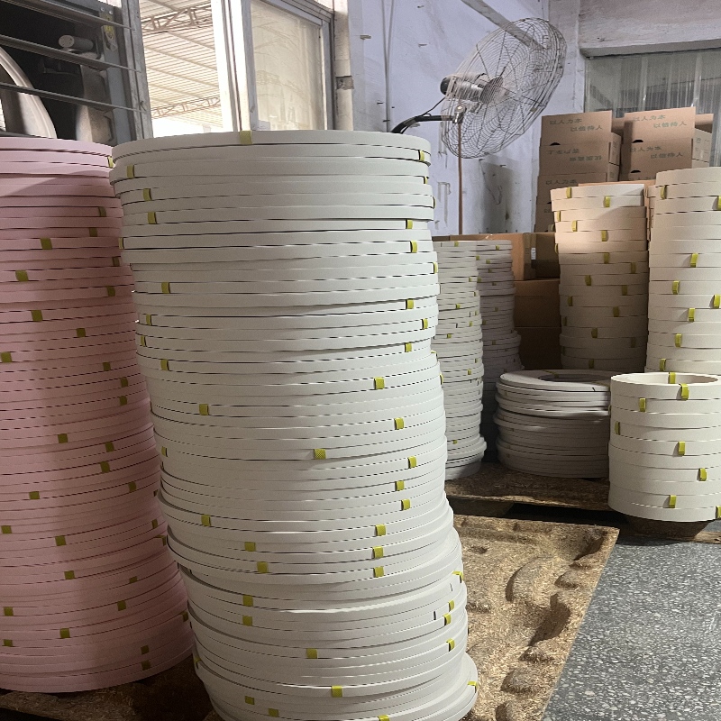 PVC мебели за ръба с различни модели, от които да избирате